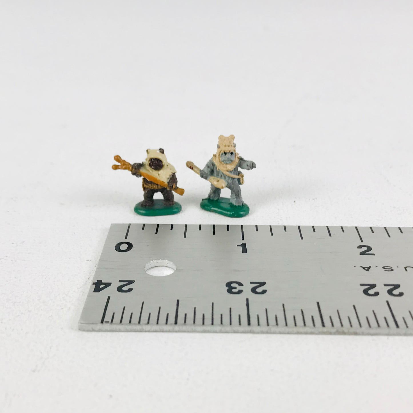 Miniature Star Wars Ewoks Figurines 1990s Galoob Micro Machines Series