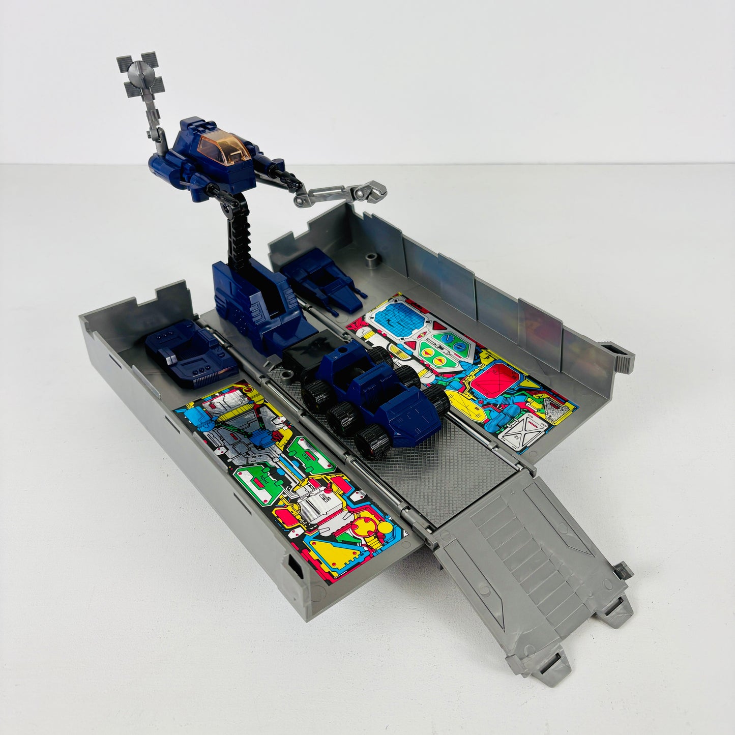 Original 1984 Hasbro Takara G1 Transformers Optimus Prime Action Figure