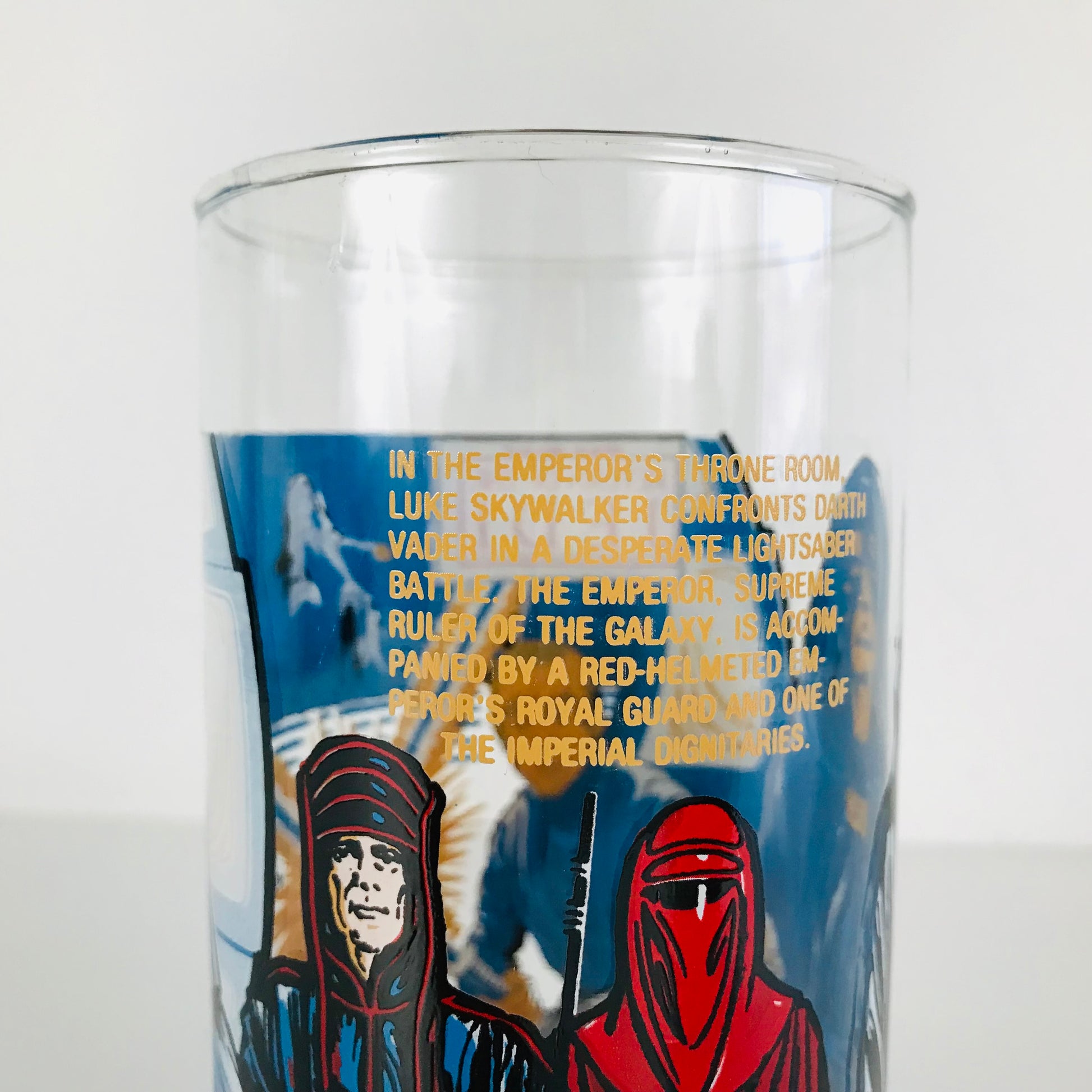 Paragraph on the side of a vintage Star Wars ROTJ glass tumbler describing a scene from the movie.