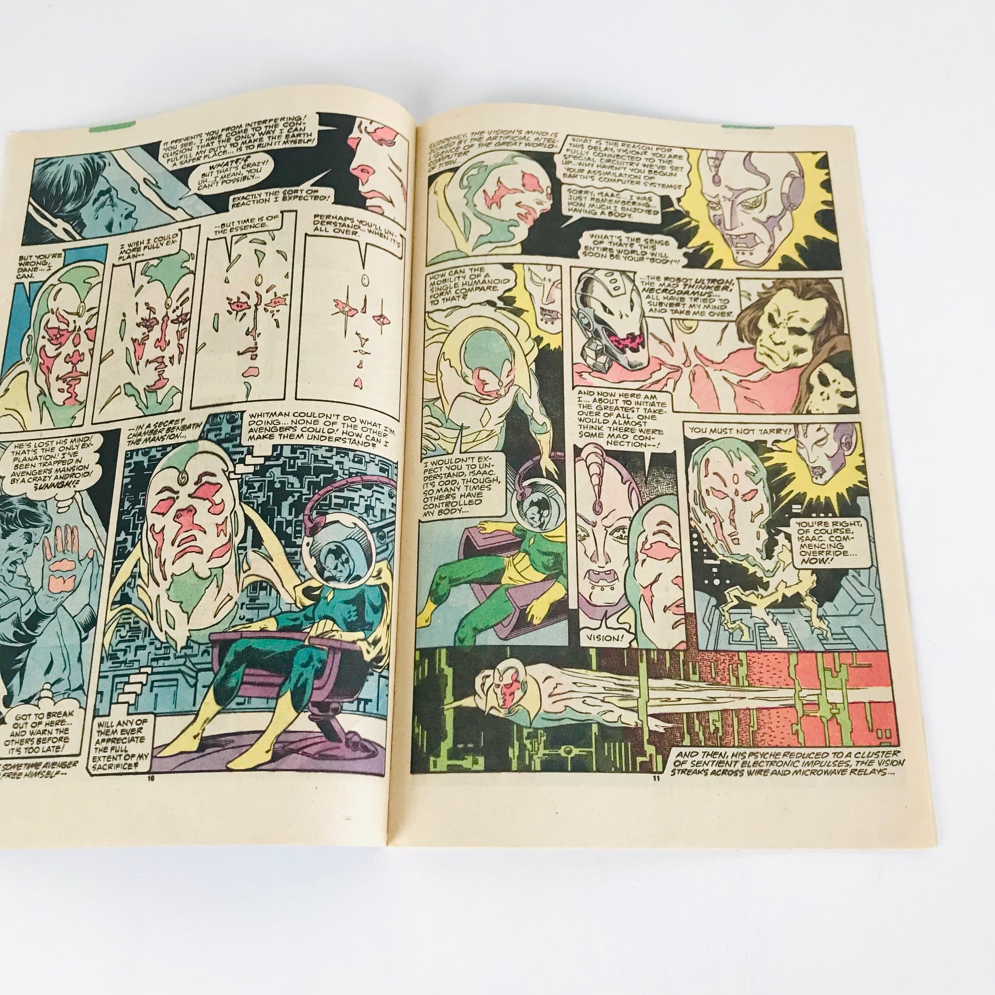 Inside pages from a 1985 Marvel Comics Avengers comic book.